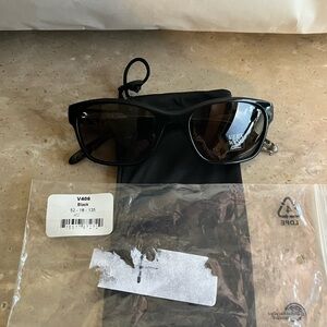 Vera Wang Black Sunglasses